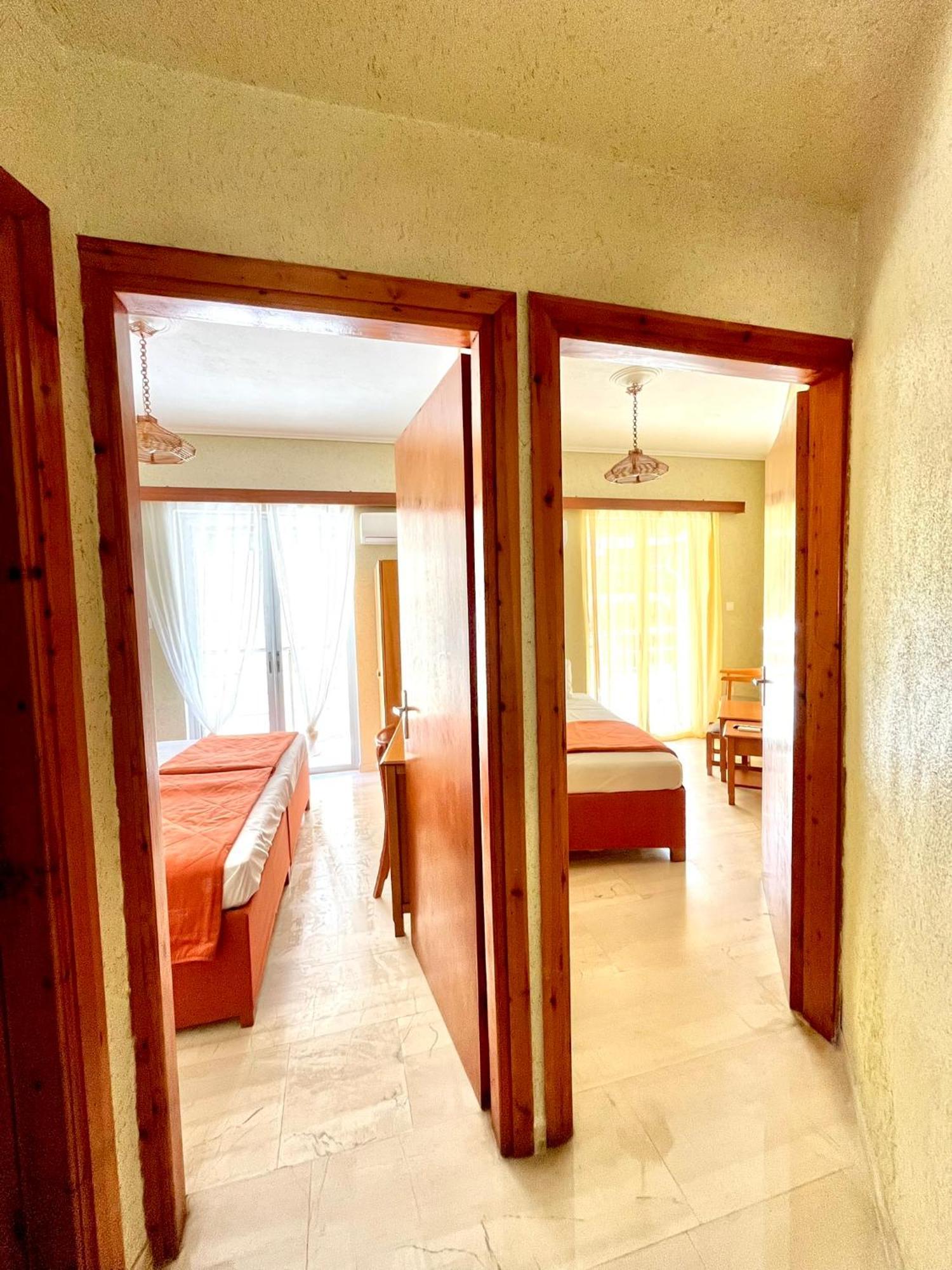 Agia Marina  Oelia Rooms & Apartments المظهر الخارجي الصورة