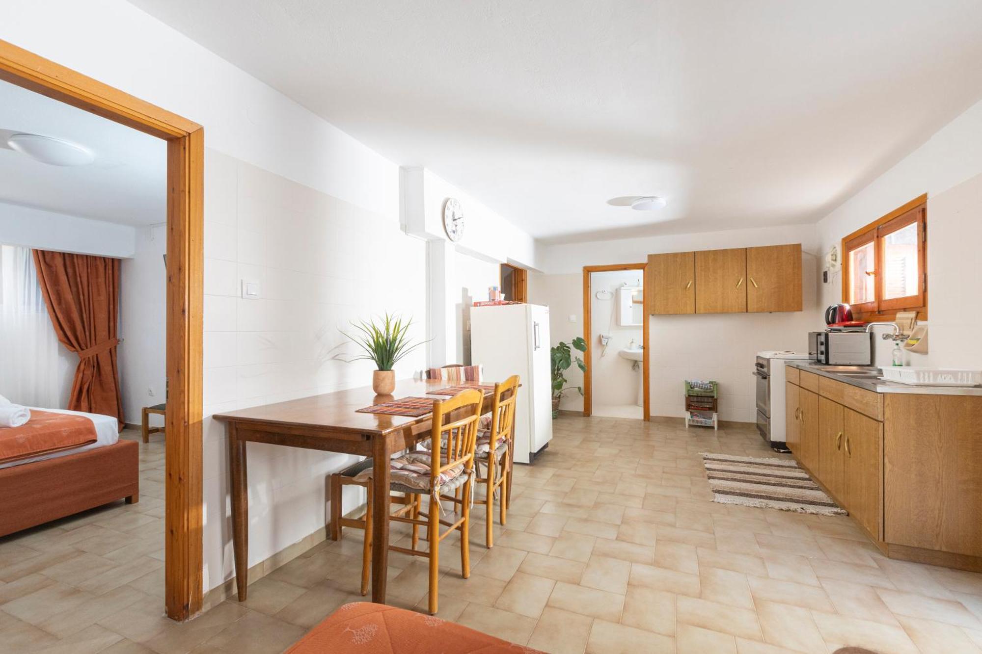 Agia Marina  Oelia Rooms & Apartments المظهر الخارجي الصورة