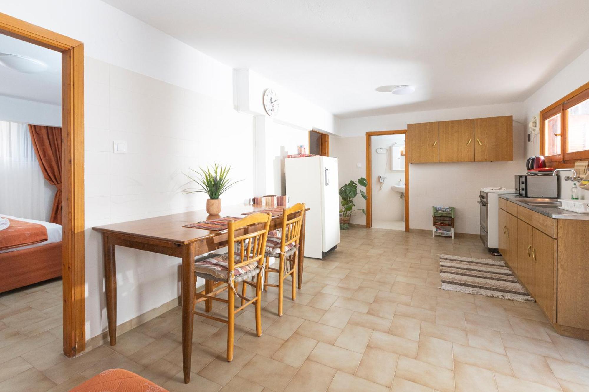 Agia Marina  Oelia Rooms & Apartments المظهر الخارجي الصورة